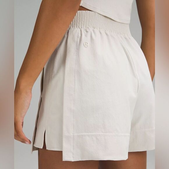 NWT Lululemon Athletica Stretch Woven Relaxed-Fit High-Rise Short 4" Size XXS - Picture 5 of 10